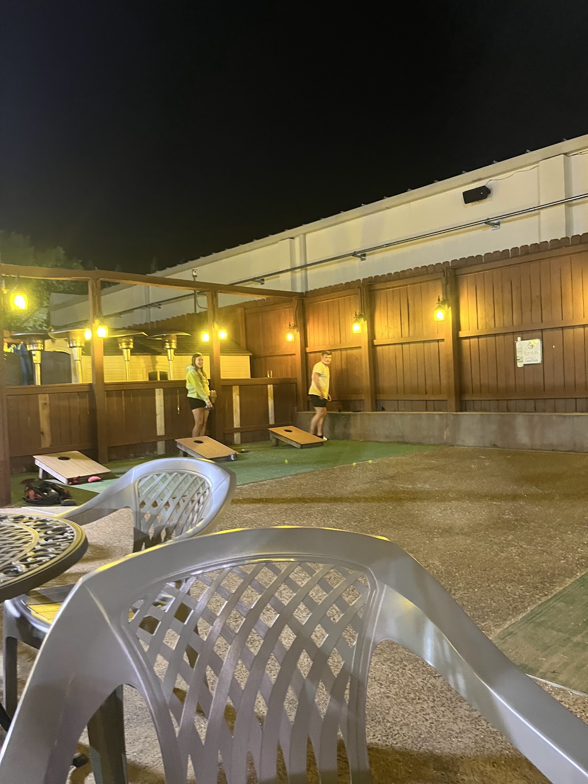 Deuce Pub & Pit - Photo 4