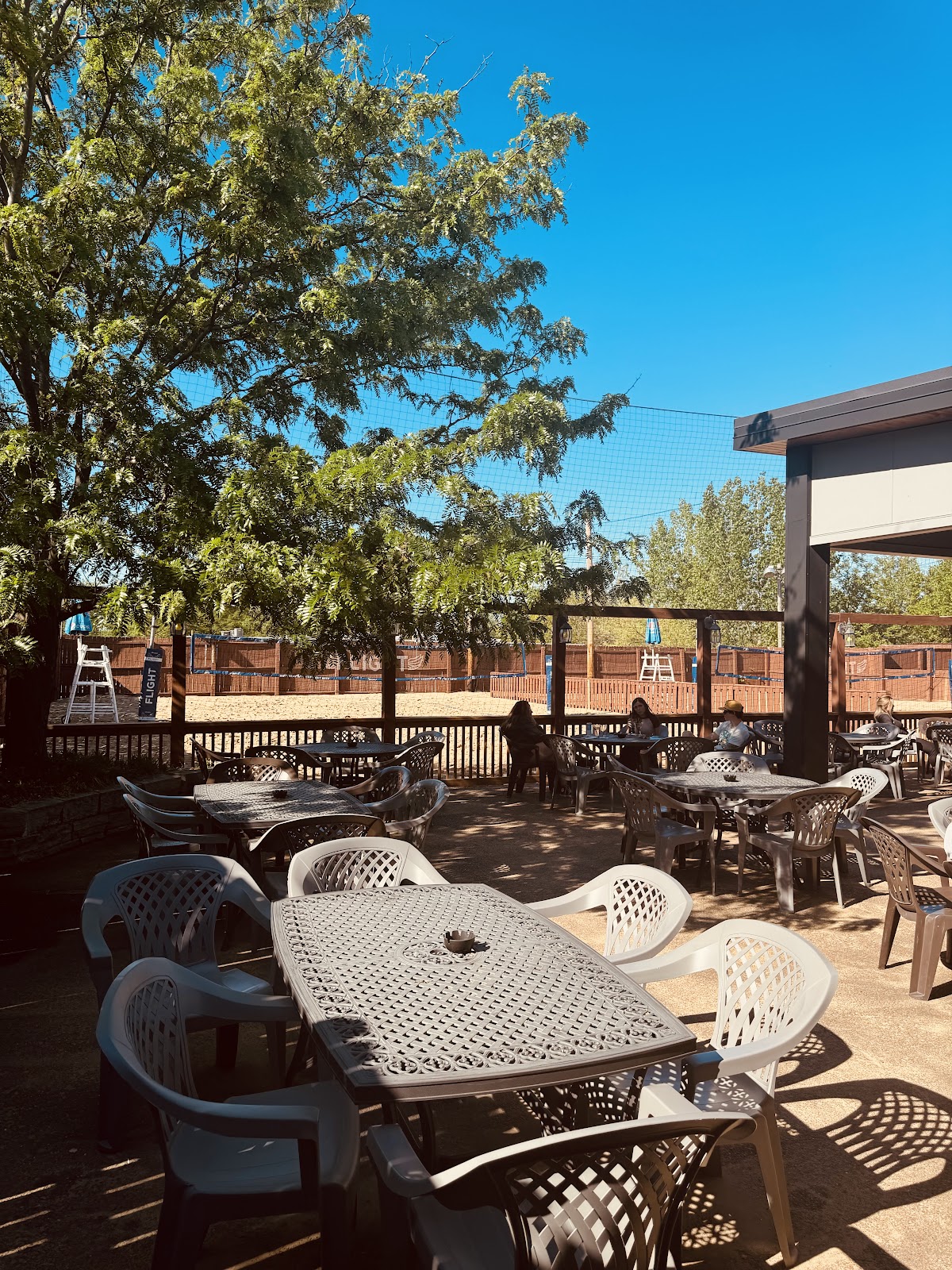 Deuce Pub & Pit - Photo 8