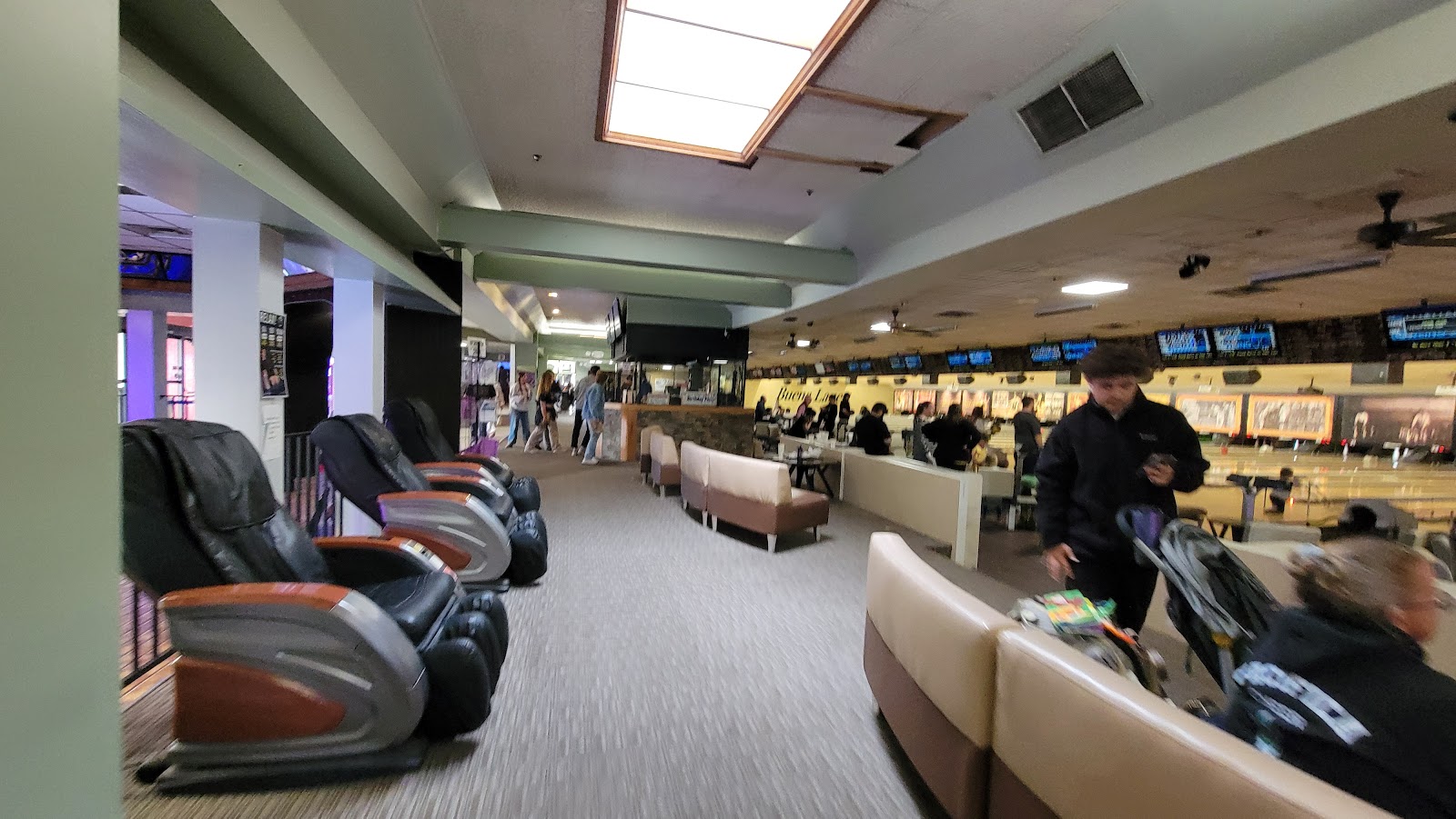 Buena Lanes - Photo 2